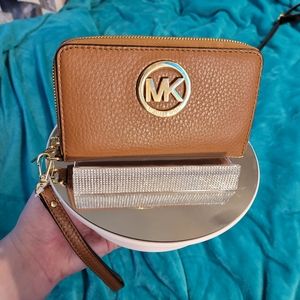 Nwt michael kors wallet clutch